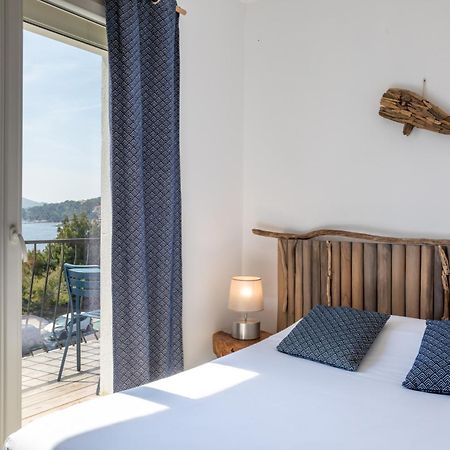 Hotel Almanarre Plage - Hotel Eco-Responsable Face A La Mer Йер Экстерьер фото
