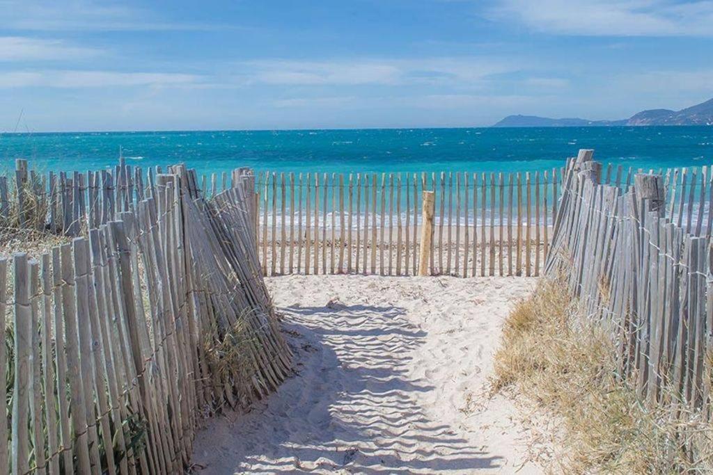 Hotel Almanarre Plage - Hotel Eco-Responsable Face A La Mer Йер Экстерьер фото
